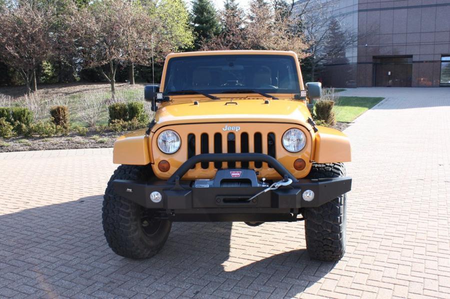  Jeep Wrangler Accessorized Concept by Mopar 2012 года  (фото 7 из 9)